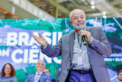 Durante discurso sobre educação, Lula diz 'não querer supremacia branca ou negra no Brasil'