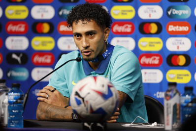 Raphinha projeta jogo contra o Uruguai: 'Muitos jornalistas nos dão como mortos'