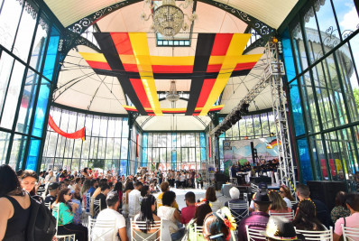 Desfile, concursos, música e danças marcam o último fim de semana da Bauernfest