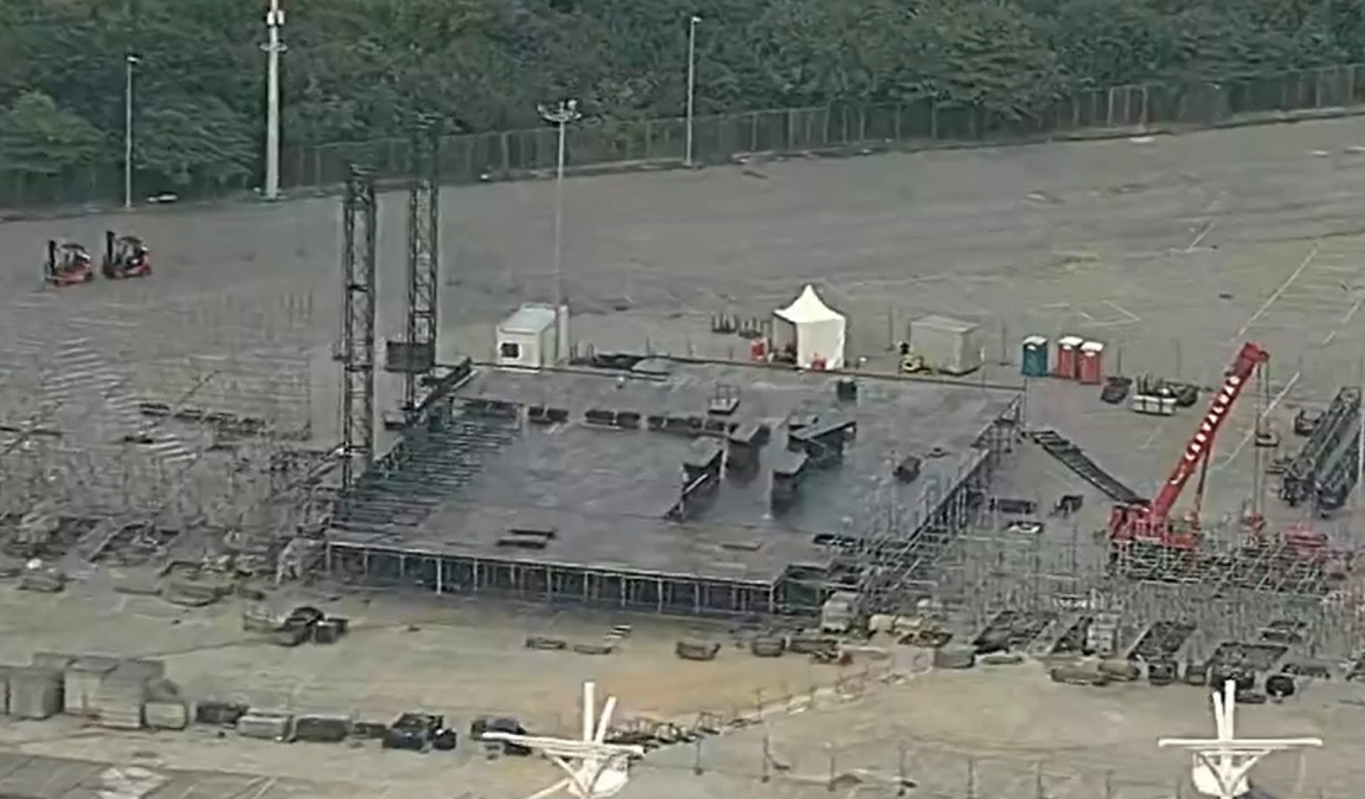 Palcos do Rock in Rio começam a ser montados - Reprodução de vídeo / TV Globo