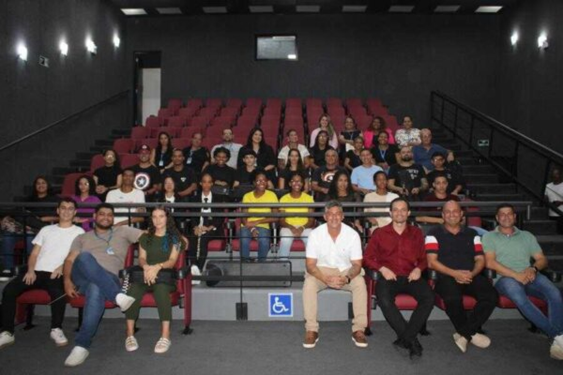 População pôde conhecer as dependências do cinema - Thiago Ruivaco/Divulgação SEMUC PMSPA