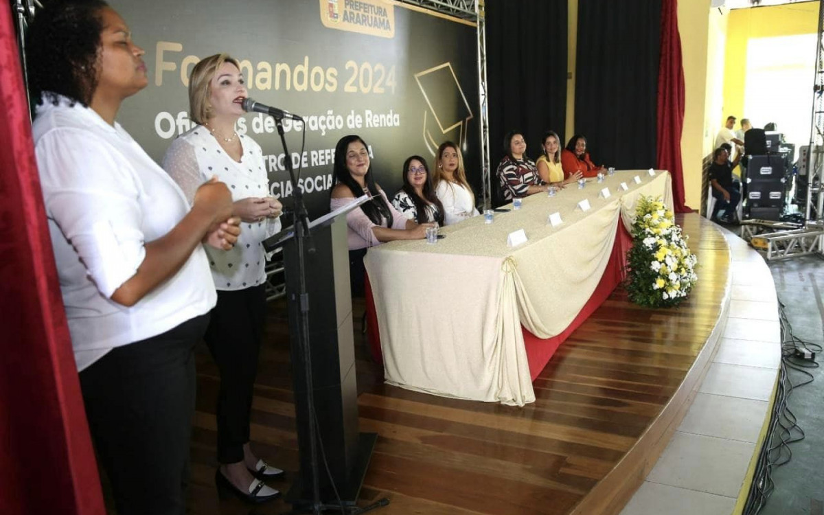 Cerimônia de formatura dos CRAS