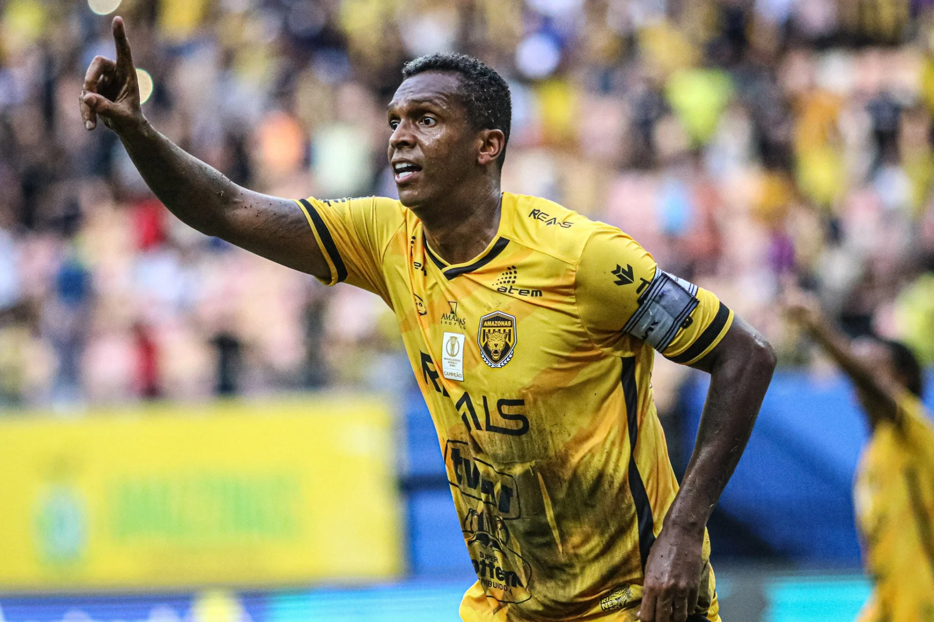 Jô

Reserva imediato de Fred na copa, Jô atuava no Atlético-MG quando foi convocado. Depois de 2015, teve passagens por Shabab Dubai, dos Emirados Árabes Unidos, Jiangsu Suning, da China.

Em 2017, voltou ao futebol brasileiro para jogar no Corinthians. À época, Jô era um dos principais atletas do Timão e foi peça importante no título brasileiro.

Depois daquela temporada, reforçou o Nagoya Grampus, do Japão. Em 2020, retornou ao Corinthians e ficou até 2022, quando se transferiu para o Ceará.

O centroavante ainda teve uma inusitada passagem de apenas cinco dias pelo Al-Jabalain, dos Emirados Árabes Unidos. Atualmente, é jogador do Amazonas, que disputa a Série B do Brasileirão.