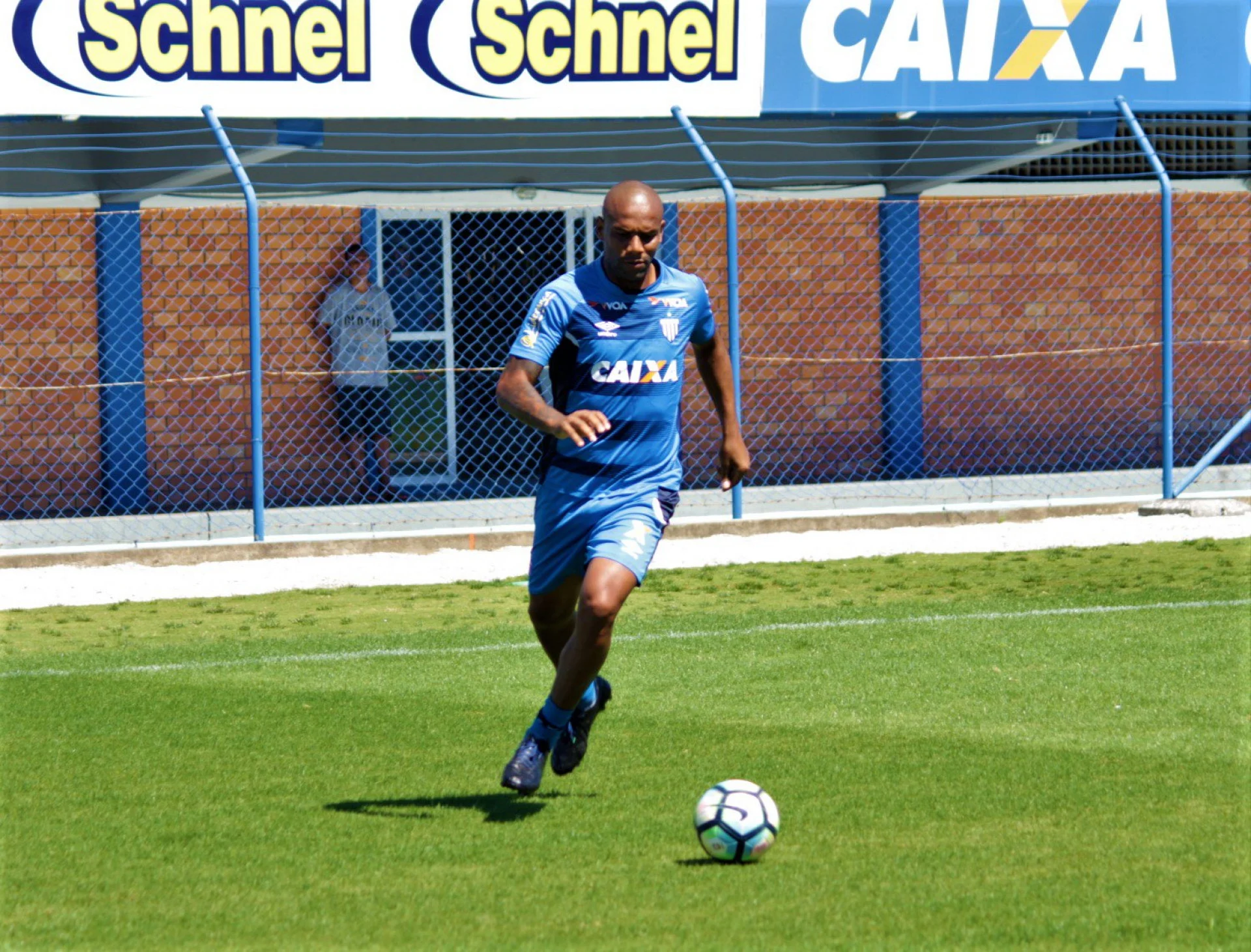 Maicon

Experiente lateral-direito ficou marcado pela passagem na Inter de Milão, mas estava na Roma quando foi convocado. Ele permaneceu no clube da capital italiana até o meio de 2016. Em maio do ano seguinte, o Avaí anunciou a contratação do jogador.

Maicon ficou sem clube em 2018, mas defendeu o Criciúma durante a temporada 2019. Em 2020, disputou oito jogos pelo Villa Nova (MG). Antes de pendurar as chuteiras, no ano de 2021, Maicon teve rápidas passagens por Sona Mazza, da quarta divisão da Itália, e Tre Penne, de San Marino.