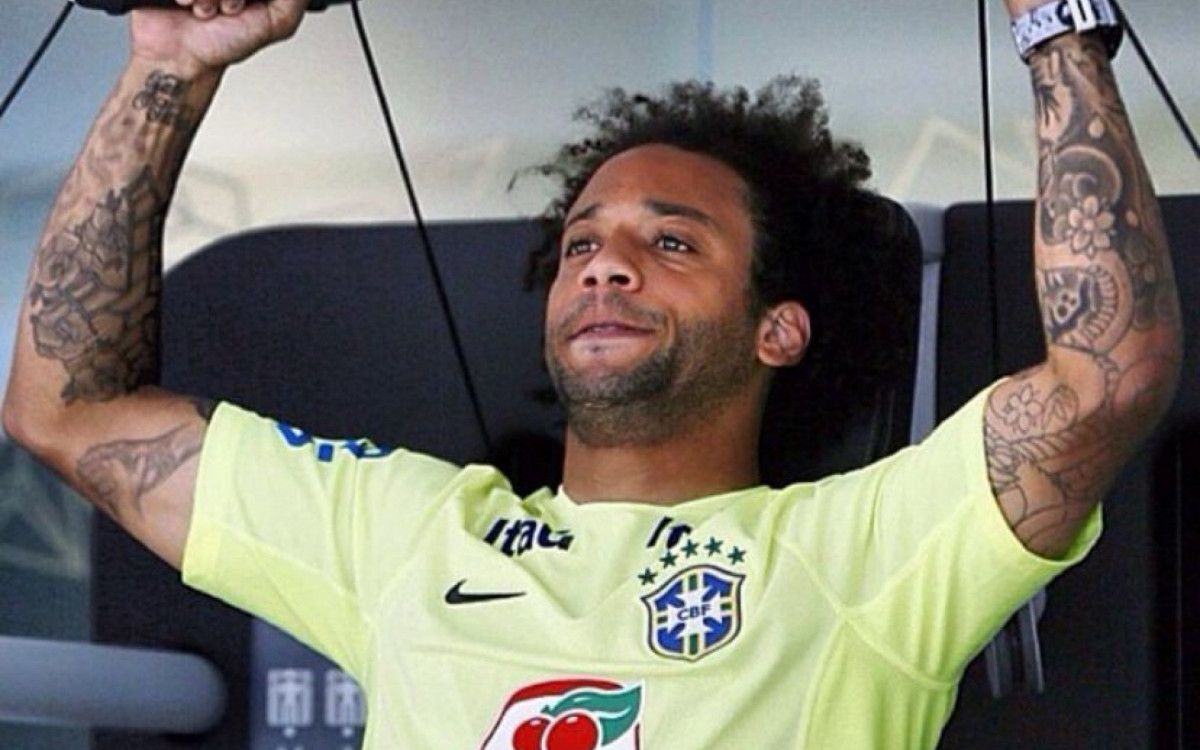 Marcelo: \'Em minha carreira, foi o pior dia, sem dúvida. Foi um dia muito ruim da seleção brasileira, e o melhor da seleção alemã. Nós também buscamos uma explicação. Parece que se apagou a luz. É inexplicável. Os desfalques não nos afetaram. Sabíamos que os alemães são muito bons e tentamos fazer o que sabemos, mas nada deu certo\'.