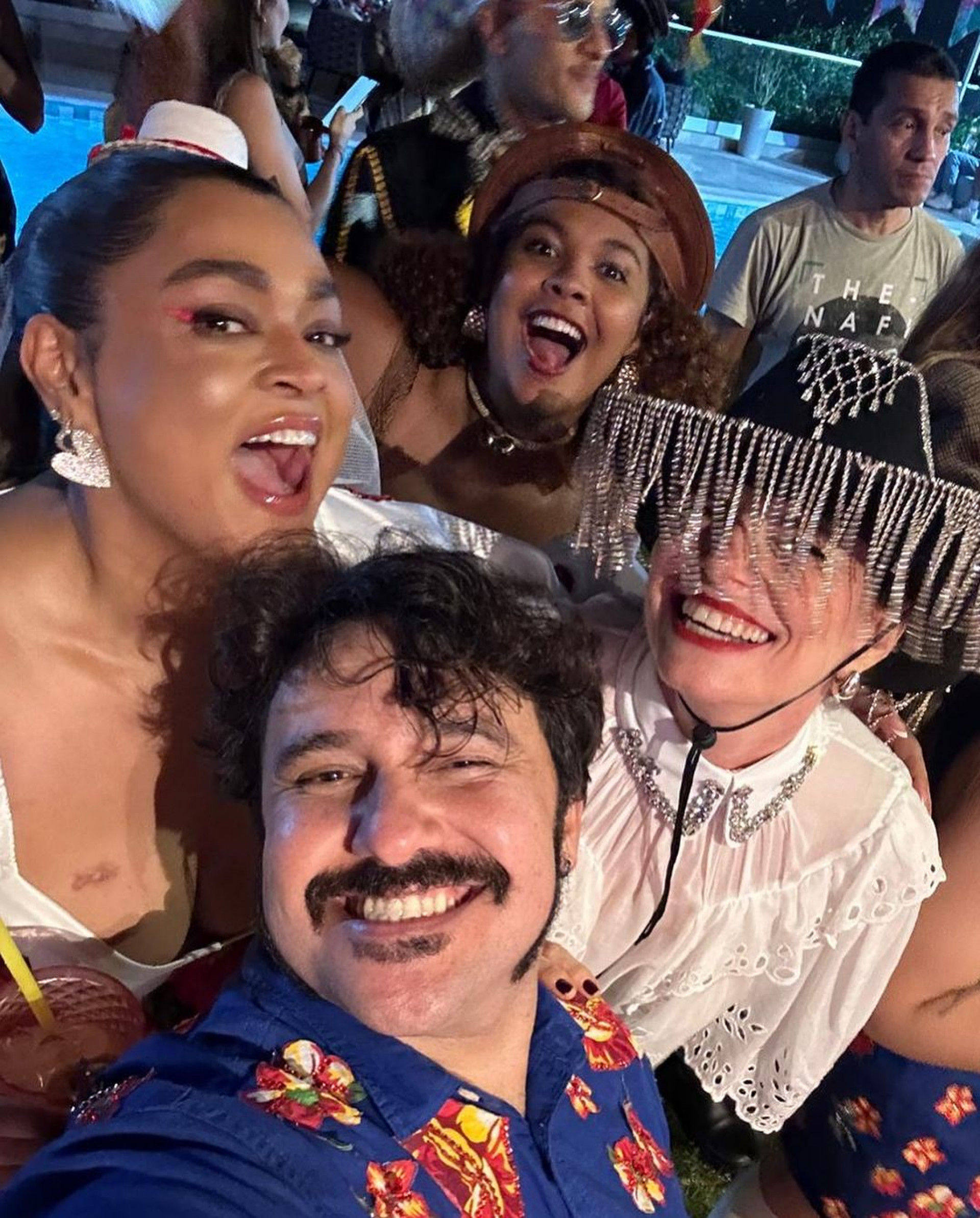 Deborah Bloch posta cliques de festa junina na casa de Preta Gil - Reprodução