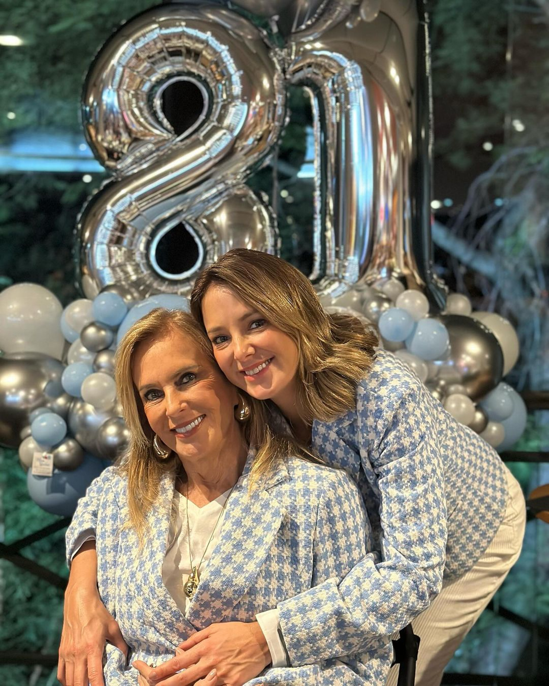 Tici Pinheiro celebra o aniversário da mãe, Helô Pinheiro - Reprodução