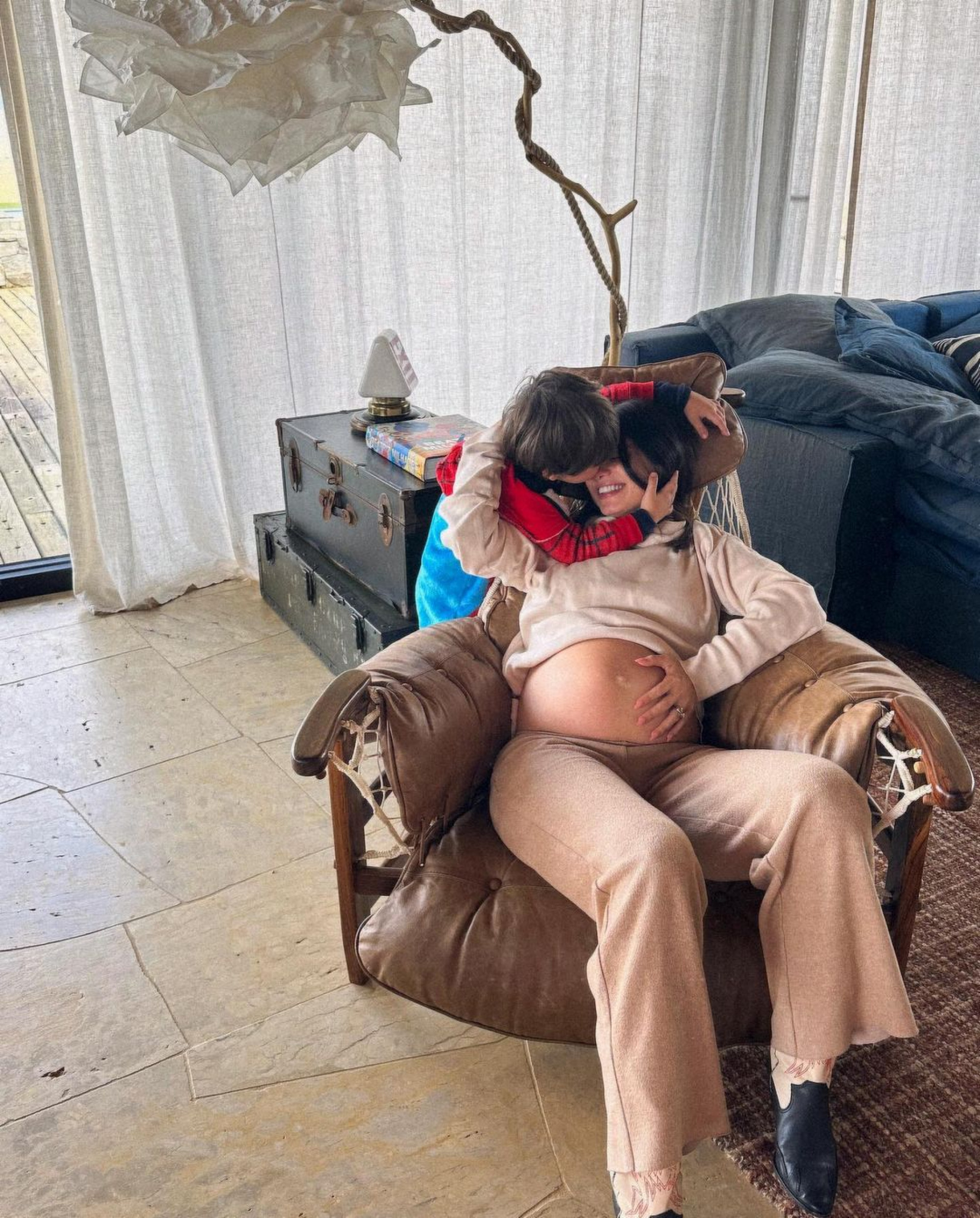 Sthefany Brito mostra barriguinha de grávida - Reprodução