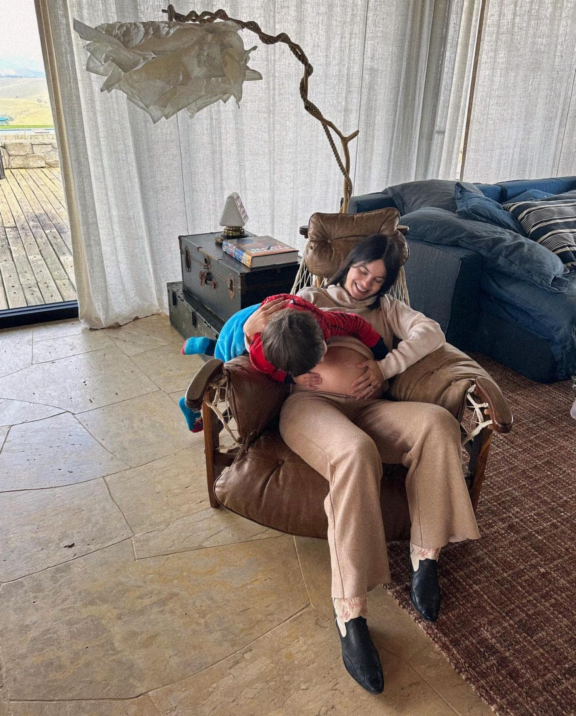 Sthefany Brito mostra barriguinha de grávida - Reprodução