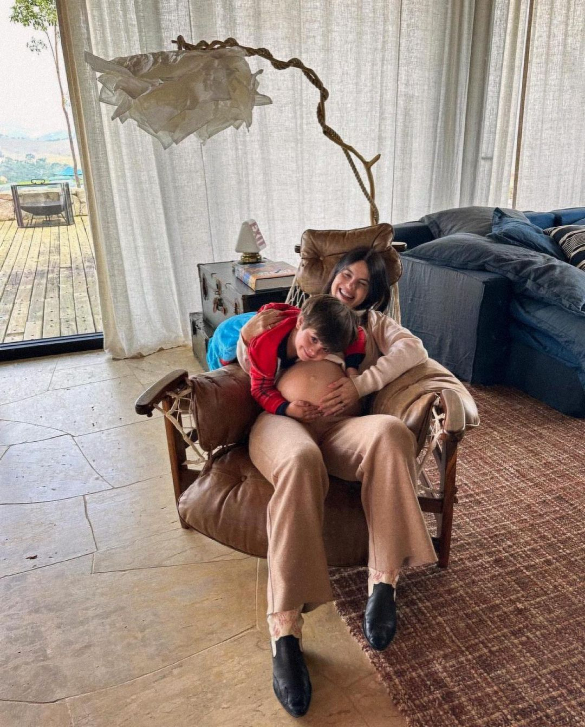 Sthefany Brito mostra barriguinha de grávida - Reprodução