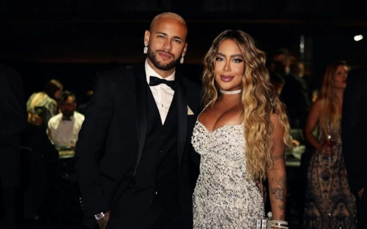 Irm&atilde; de Neymar envia presentes para nova sobrinha