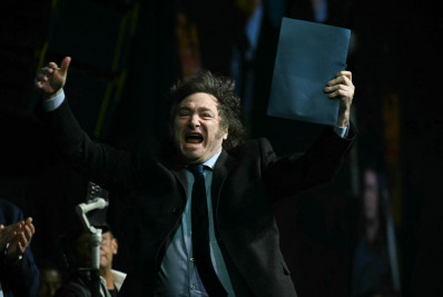 Reformas econômicas de Milei começam a entrar em vigor na Argentina