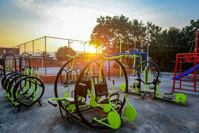 Prefeito Waguinho inaugura praça em Itaipu e urbanização de ruas em Belford Roxo