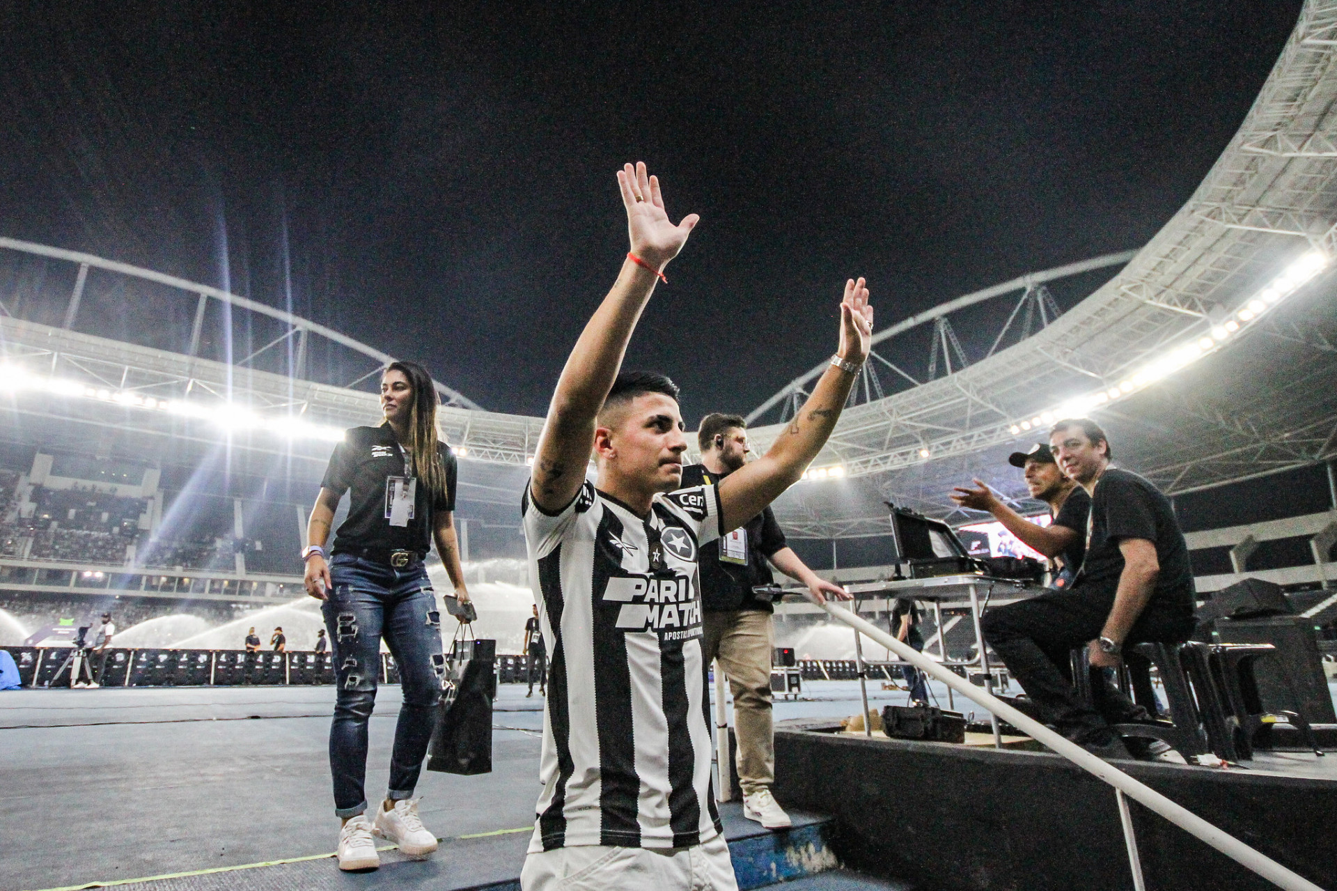 Thiago Almada é a maior contratação da história do futebol brasileiro - Vitor Silva/Botafogo