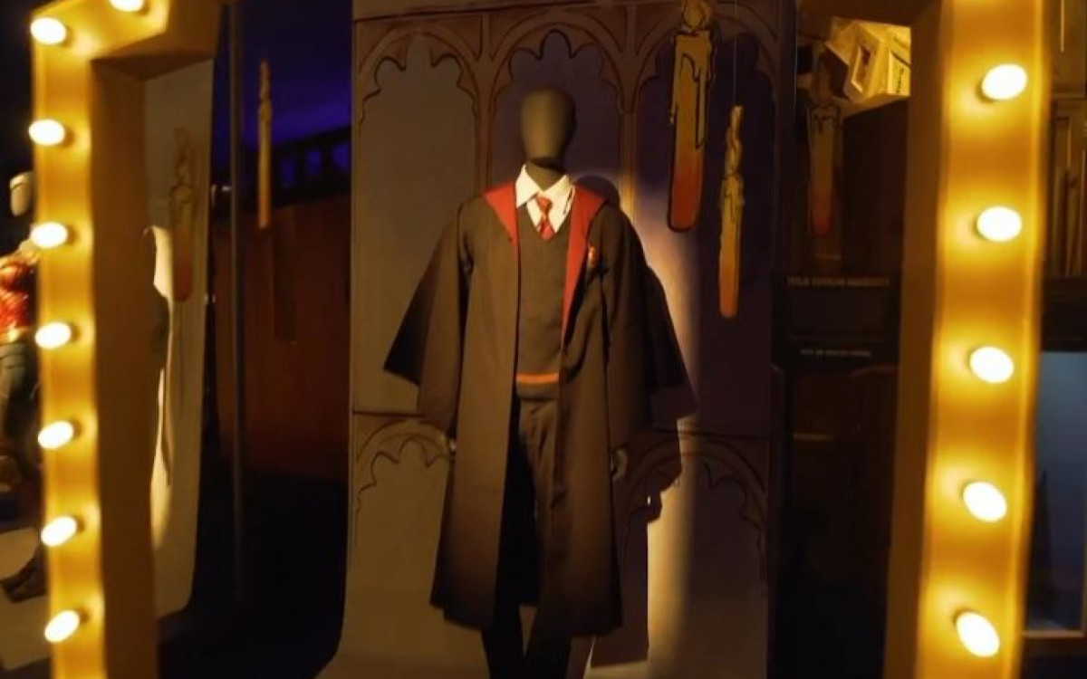 As roupas usadas por estudantes de Hogwarts, da franquia Harry Potter
