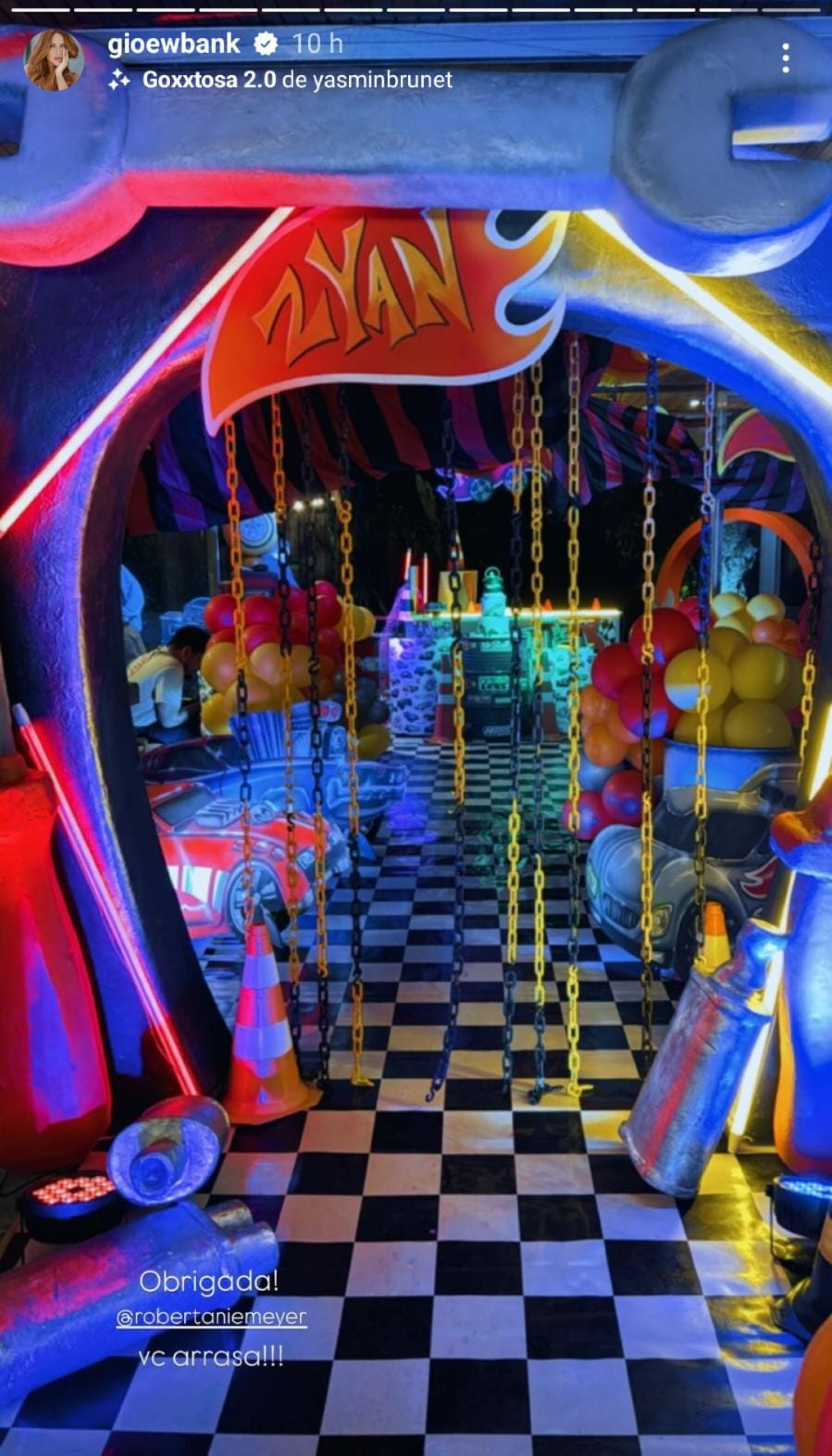 Giovanna Ewbank mostra festa para filho caçula: 'Bolinho em família ficou grande'   - Reprodução de vídeo / Instagram