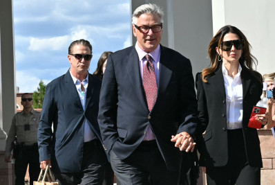 Alec Baldwin violou 'regras fundamentais' de segurança no set de 'Rust', diz promotoria