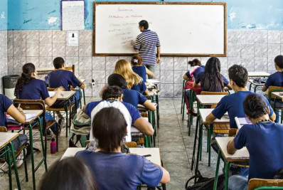 Lula sanciona regras do Novo Ensino Médio com veto a Enem; saiba o que muda