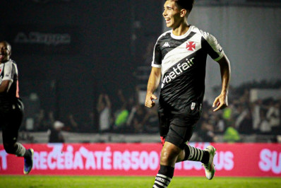 Piton e Sforza celebram boa fase do Vasco: 'Mudamos a energia'