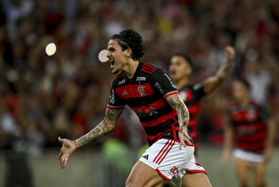 Pedro recebe sondagem de clube europeu, mas descarta saída do Flamengo