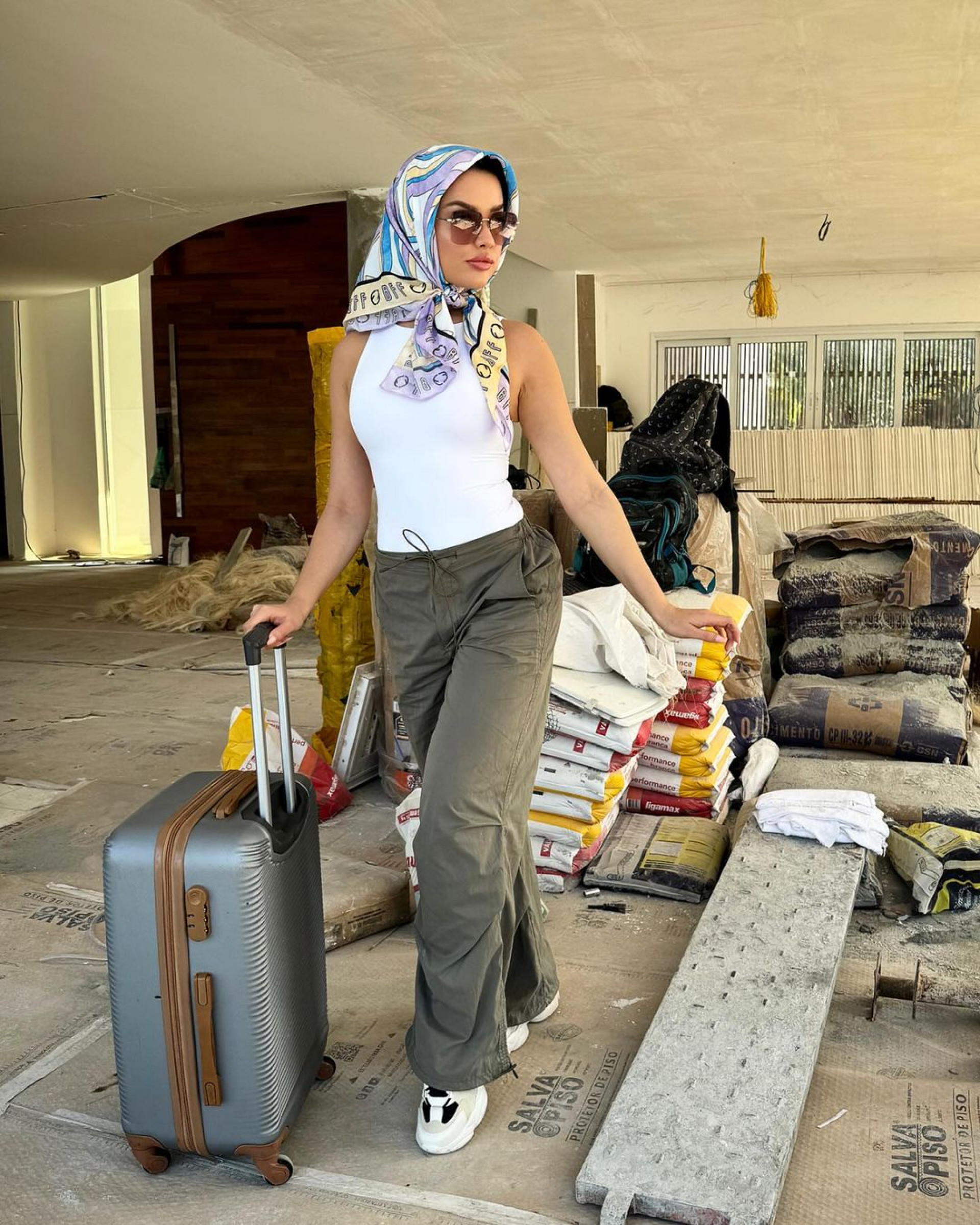 Juliette se diverte durante reforma da casa
 - Reprodução / Instagram 