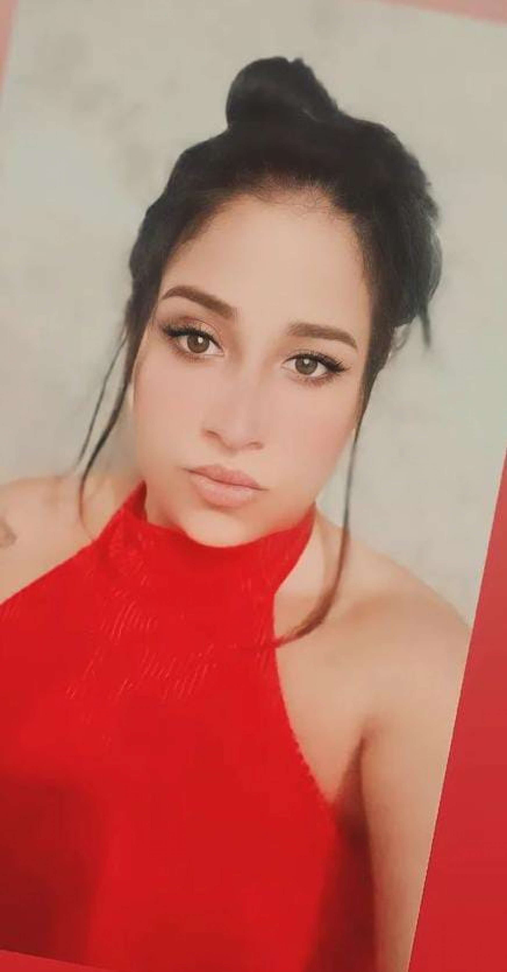 Simone Leal Alves, mãe de três, fica de olho nos preços mais baixos