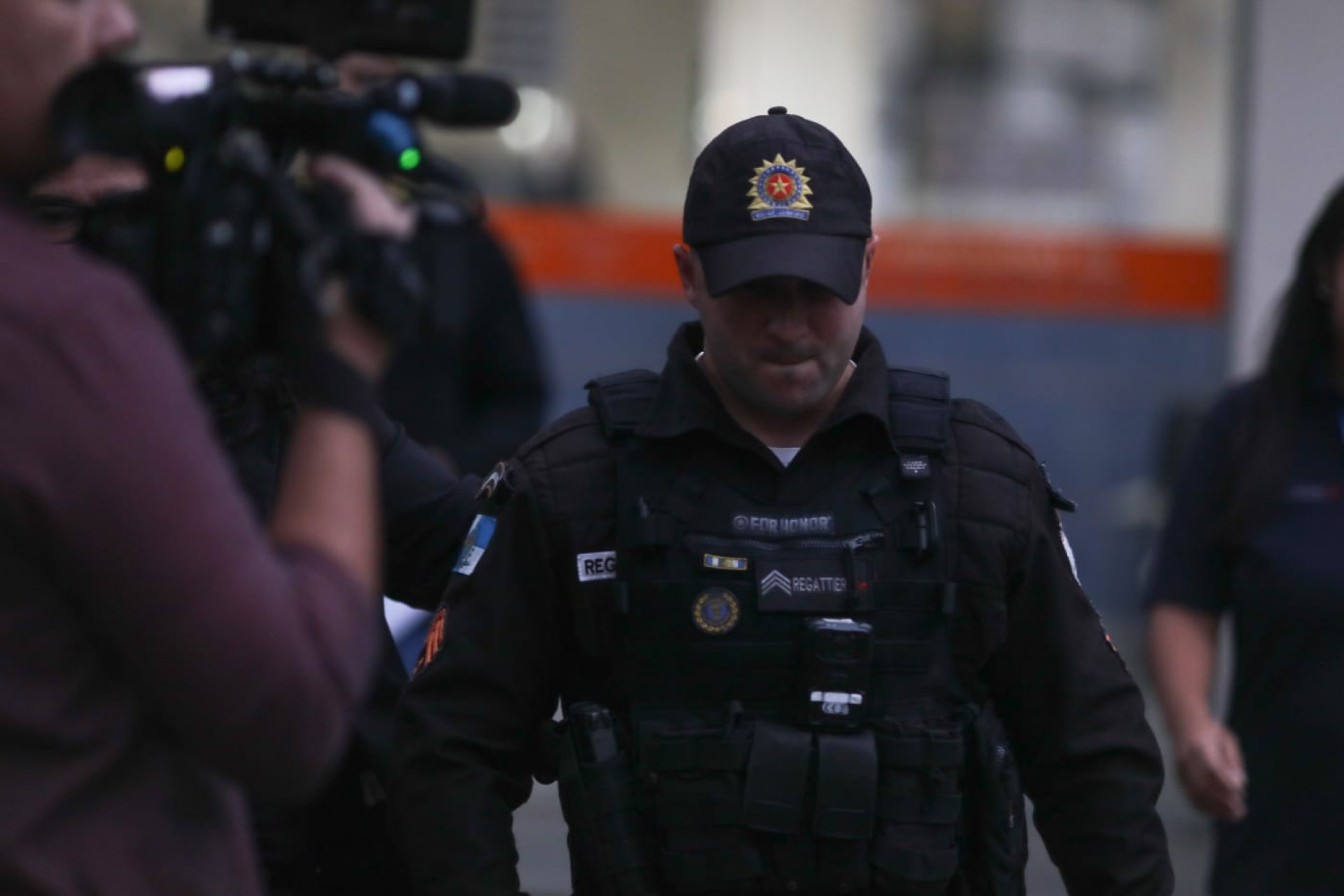 PM S&eacute;rgio Marinho disse que buscava suspeitos de assalto quando abordou jovens estrangeiros - Arquivo / Pedro Teixeira / Ag&ecirc;ncia O Dia