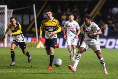 Kauã Elias marca no fim, e Fluminense arranca empate com o Criciúma fora de casa