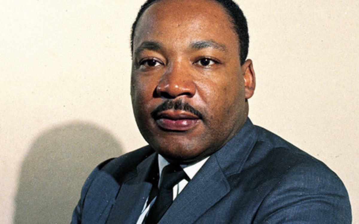 Ativista pol&iacute;tico que se tornou a figura mais proeminente e l&iacute;der do movimento dos direitos civis - Divulga&ccedil;&atilde;o