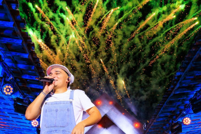 João Gomes inicia lançamento de novos videoclipes: 'Ansioso'