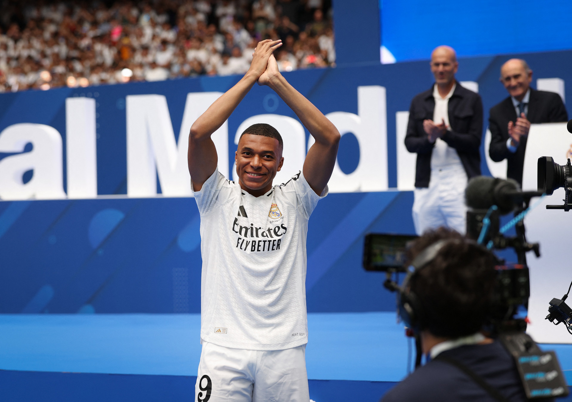 Apresentado No Santiago Bernabéu, Mbappé Se Declara Ao Real: 'Quero ...