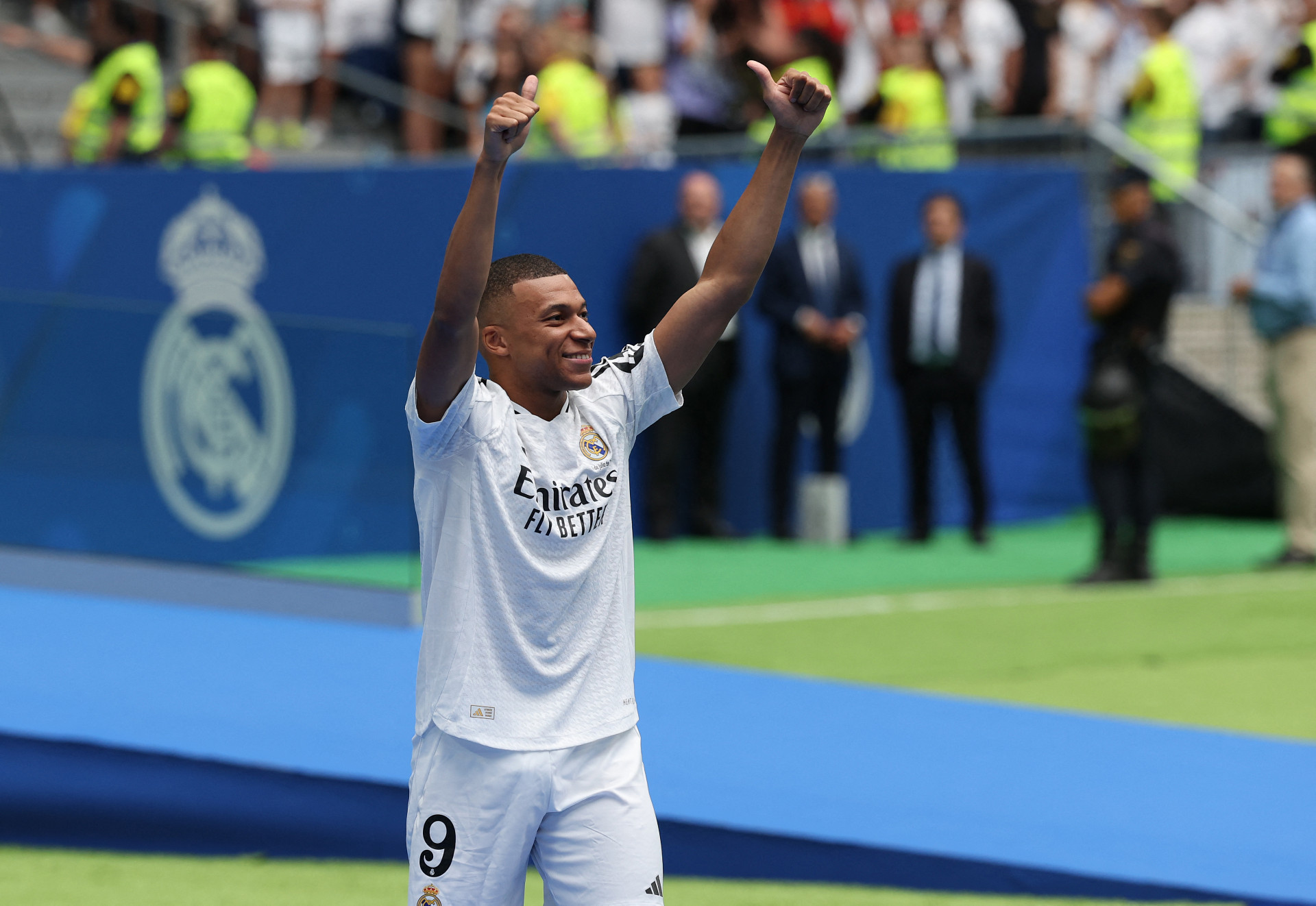 Apresentado No Santiago Bernabéu, Mbappé Se Declara Ao Real: 'Quero ...