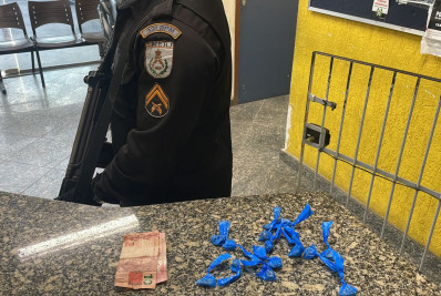 Polícia Militar prende suspeito de tráfico de drogas em Macaé