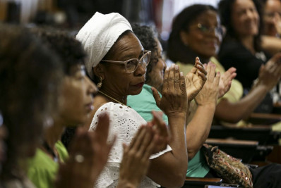 Coalizão de entidades lança campanha por mais negros nos parlamentos