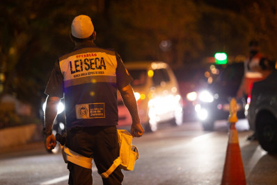 Lei Seca aplica multas em 35 motoristas embriagados em Macaé