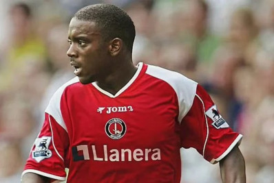 Ex-jogador da Premier League é condenado a 16 anos de prisão por estupros