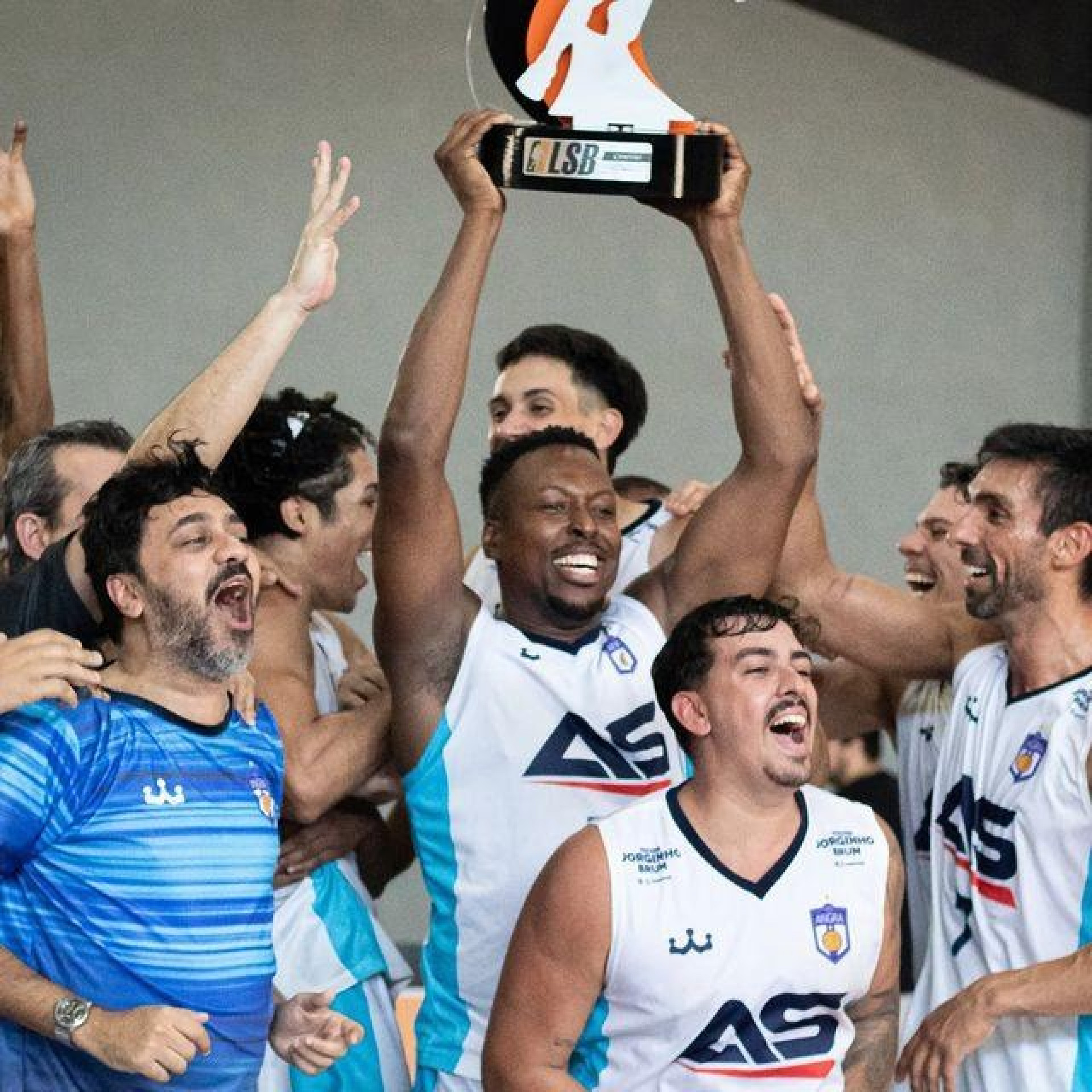 A vitória do ano passado garantiu a equipe a estreia na série ouro, segunda fase, do campeonato - Divulgação/Angra Basquete