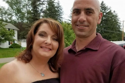 Viúva de bombeiro morto em atentado contra Trump rejeita ligação de Biden