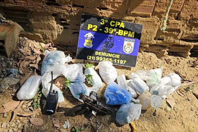 PM prende suspeito com drogas, pistola e munições no São Leopoldo em Belford Roxo