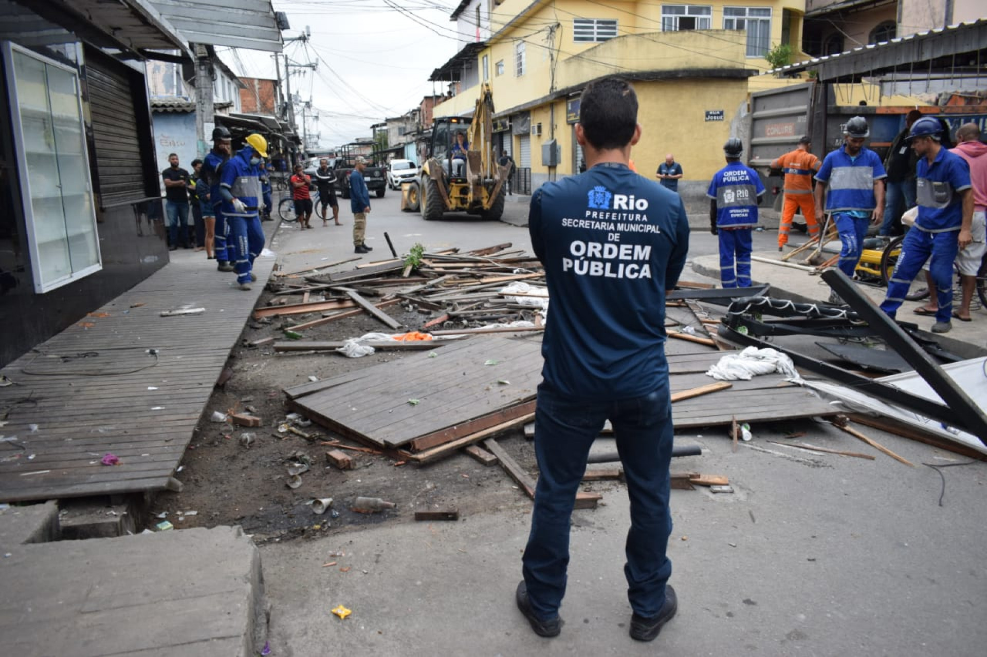 Prefeitura e PM realizam demolições de 30 construções irregulares na Cidade de Deus - Divulgação/Secretaria Municipal de Ordem Pública
