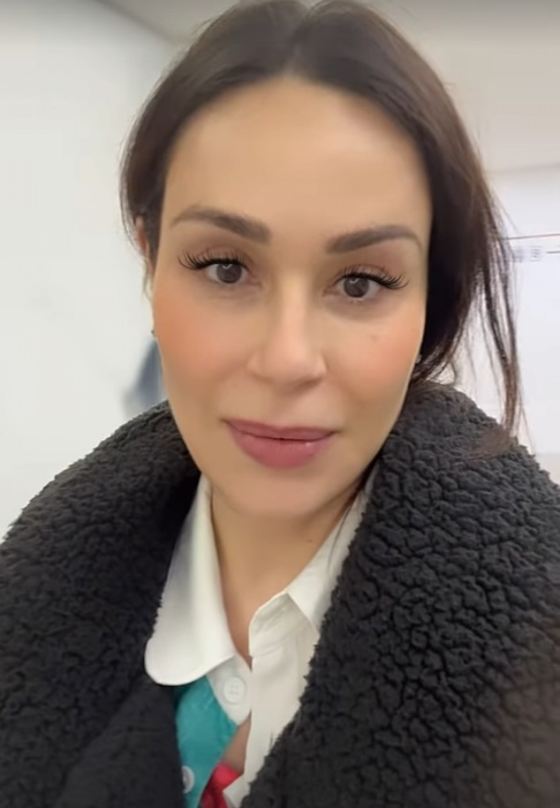 Nadja Haddad   - Reprodu&ccedil;&atilde;o do Instagram