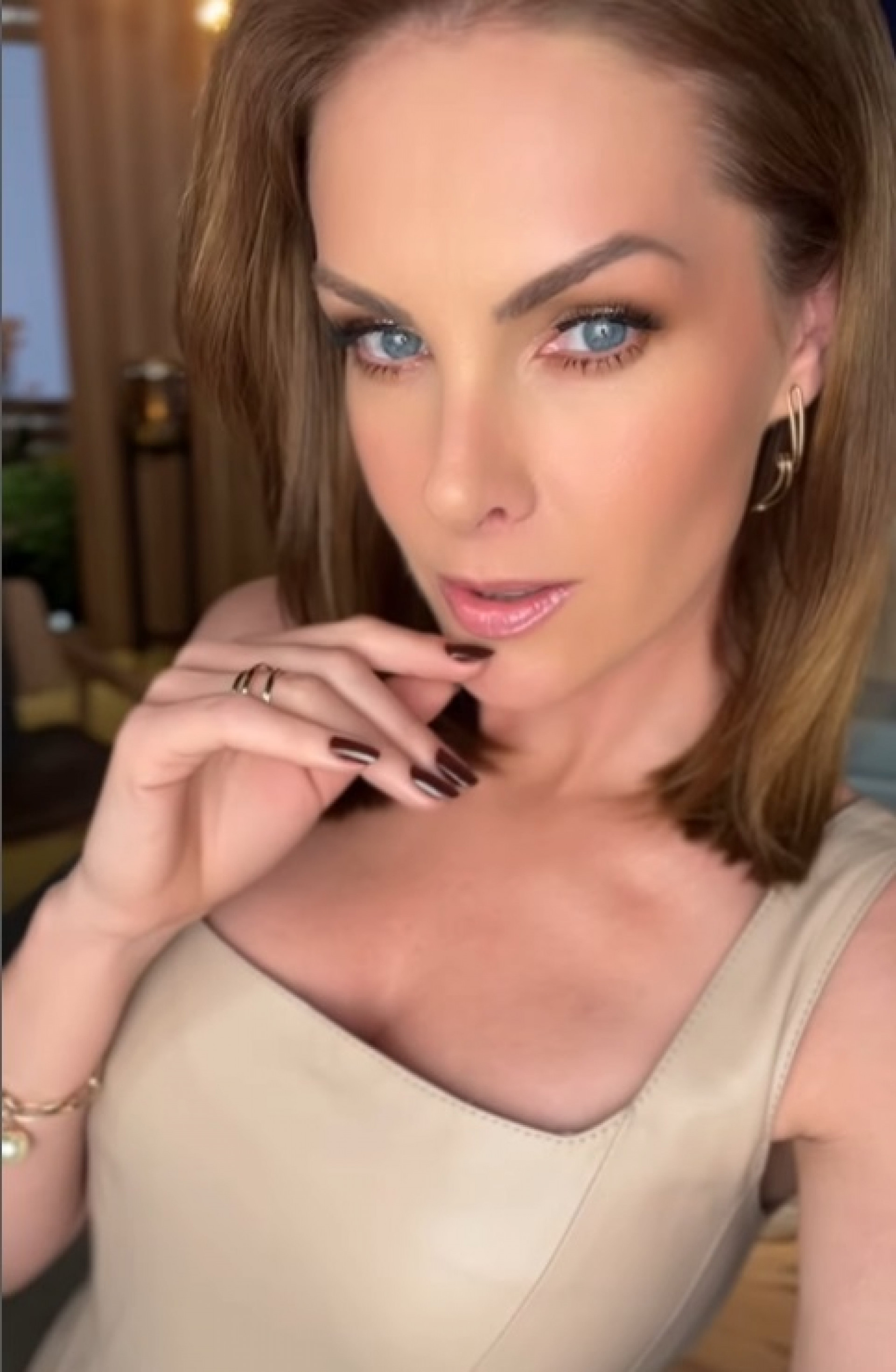 Ana Hickmann Exibe Novo Visual Em Rede Social Veja Celebridades O Dia