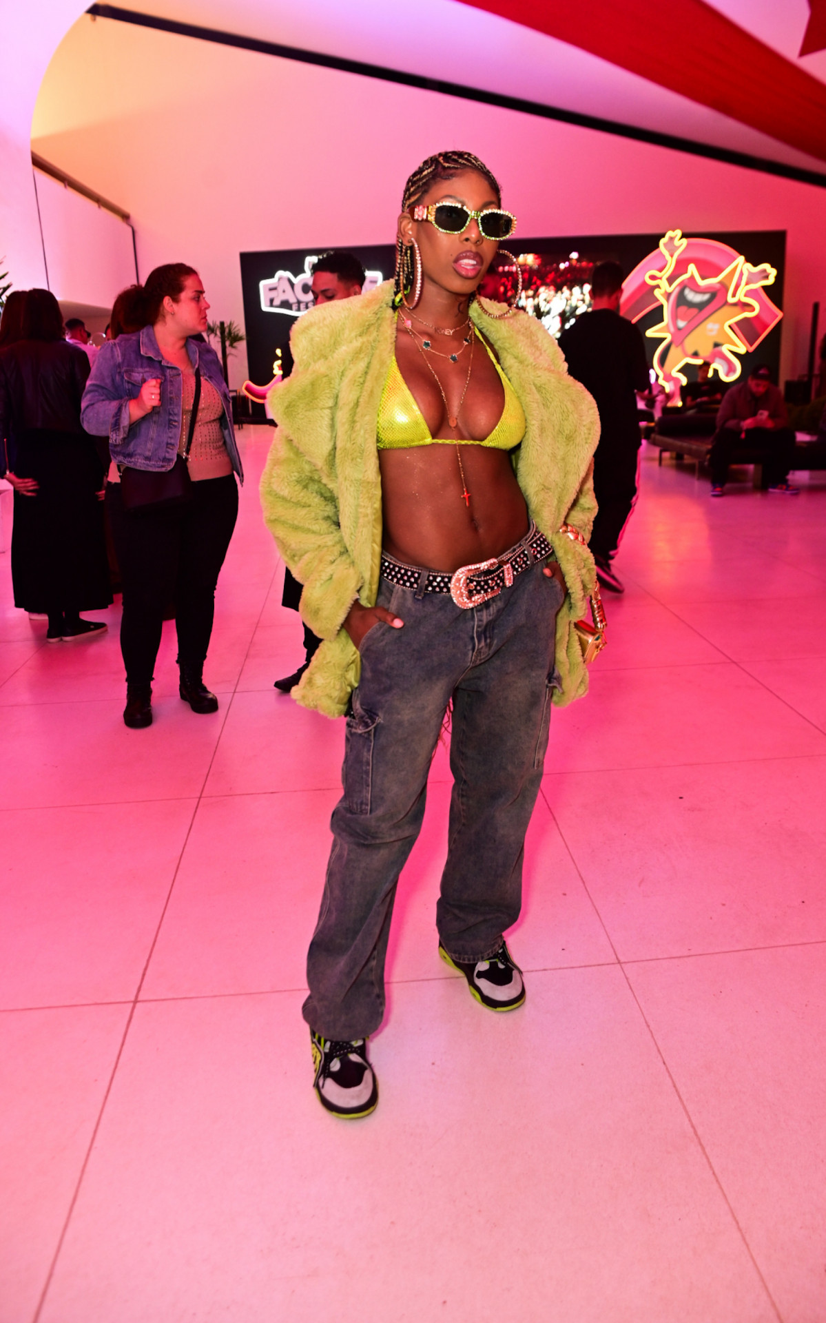 Mc Soffia curte festival de música em SP