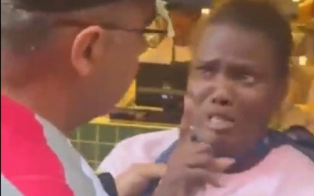 Abordagem aconteceu na Rua São José, no Centro do Rio, na tarde desta quarta-feira (17)