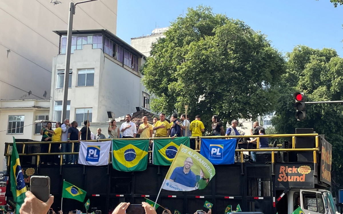Bolsonaro esteve no ato da campanha do pré-candidato a prefeitura do Rio, Alexandre Ramagem