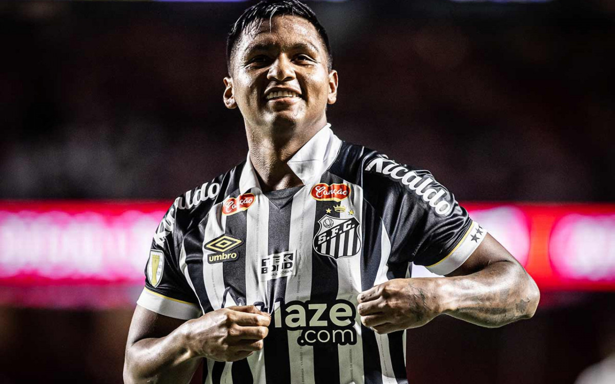 Santos anuncia empréstimo de Morelos ao Atlético Nacional