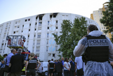 Três crianças morrem após incêndio em apartamento na França