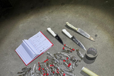 Homem é preso com drogas, facas e munições em Cabo Frio