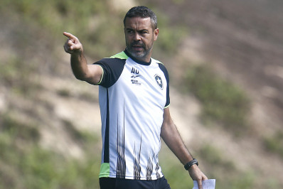 Botafogo fica perto de 'bi do primeiro turno' que não ocorre há dez anos