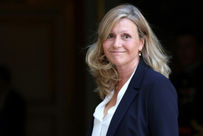 Candidata de Macron surpreende e é reeleita presidente da Assembleia Nacional